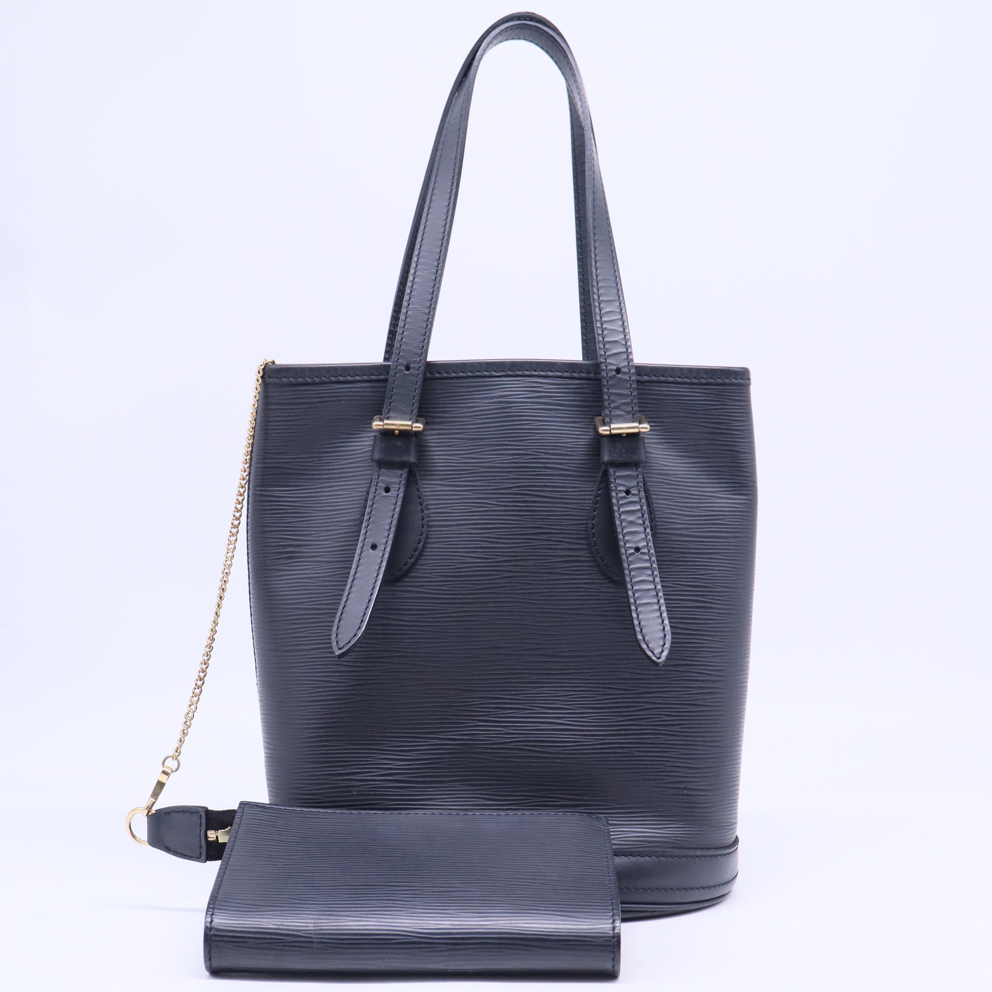 Bucket leather handbag B20388