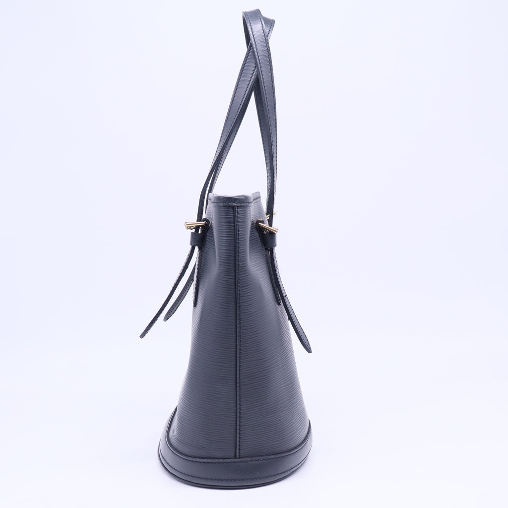 Bucket leather handbag B20388