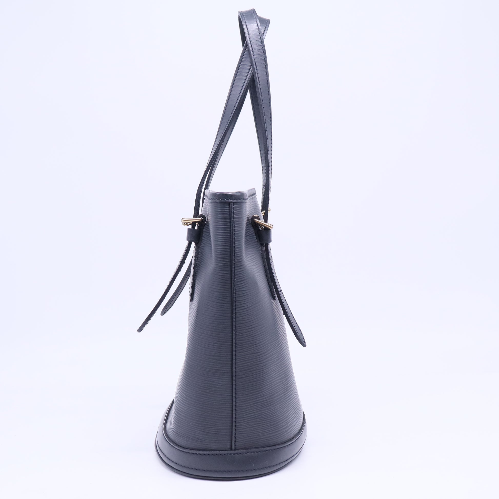 Bucket leather handbag B20388