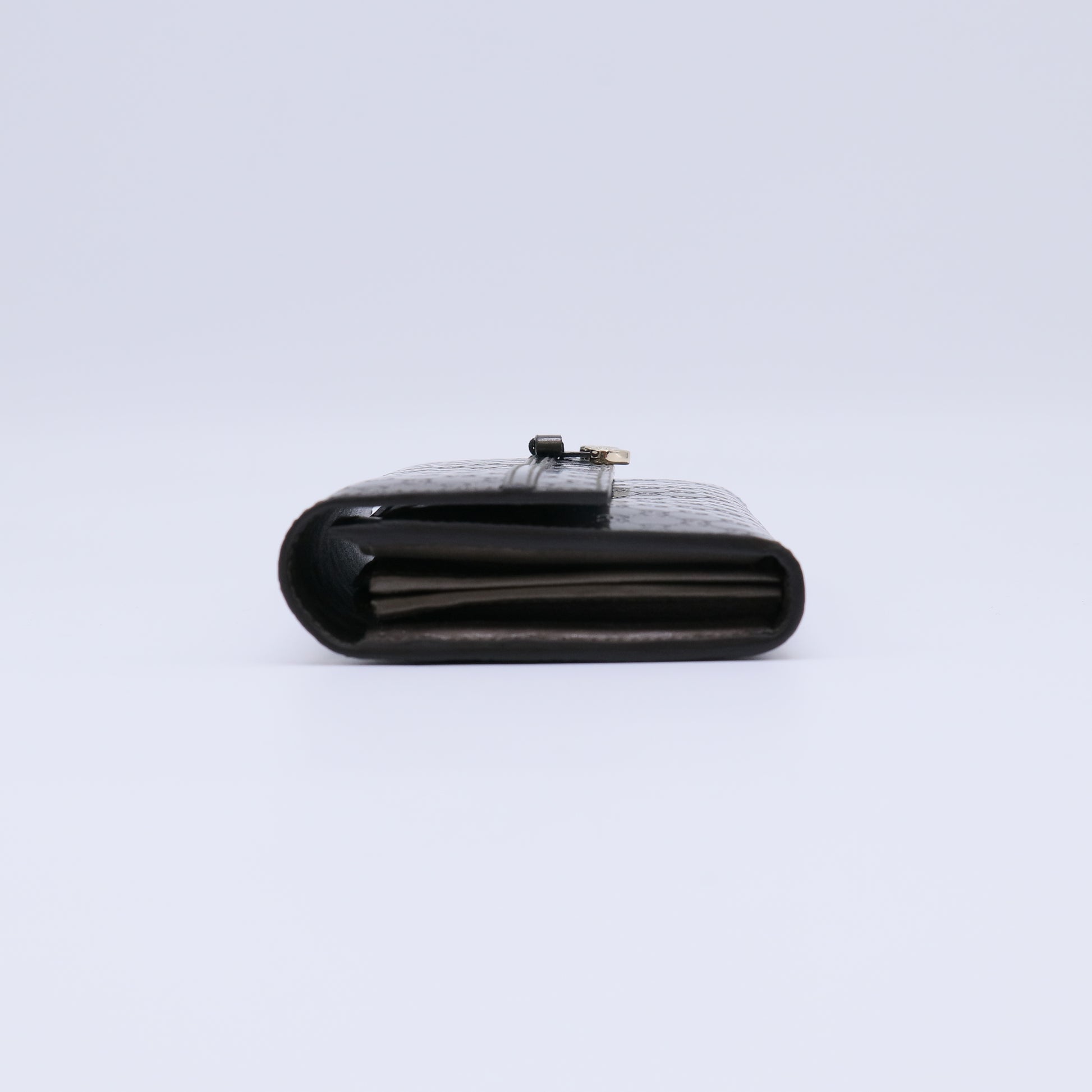 Gucci Shiny Microguccissima Lovely Heart Bow Wallet W21814