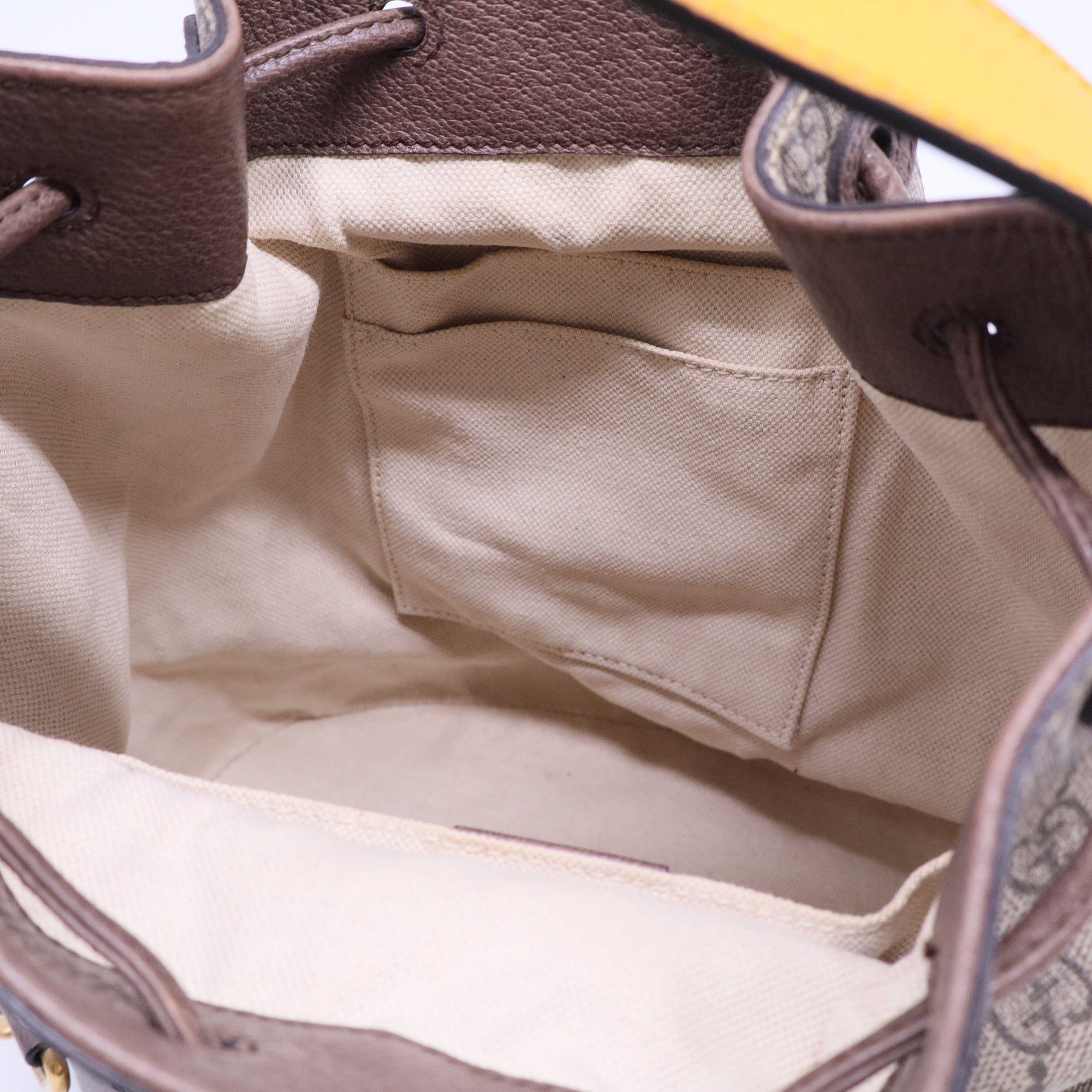 GG Supreme Bucket Bag B20318