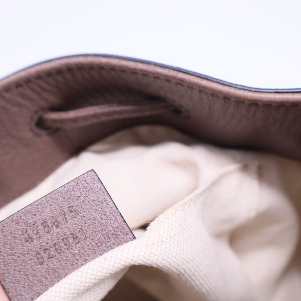 GG Supreme Bucket Bag B20318