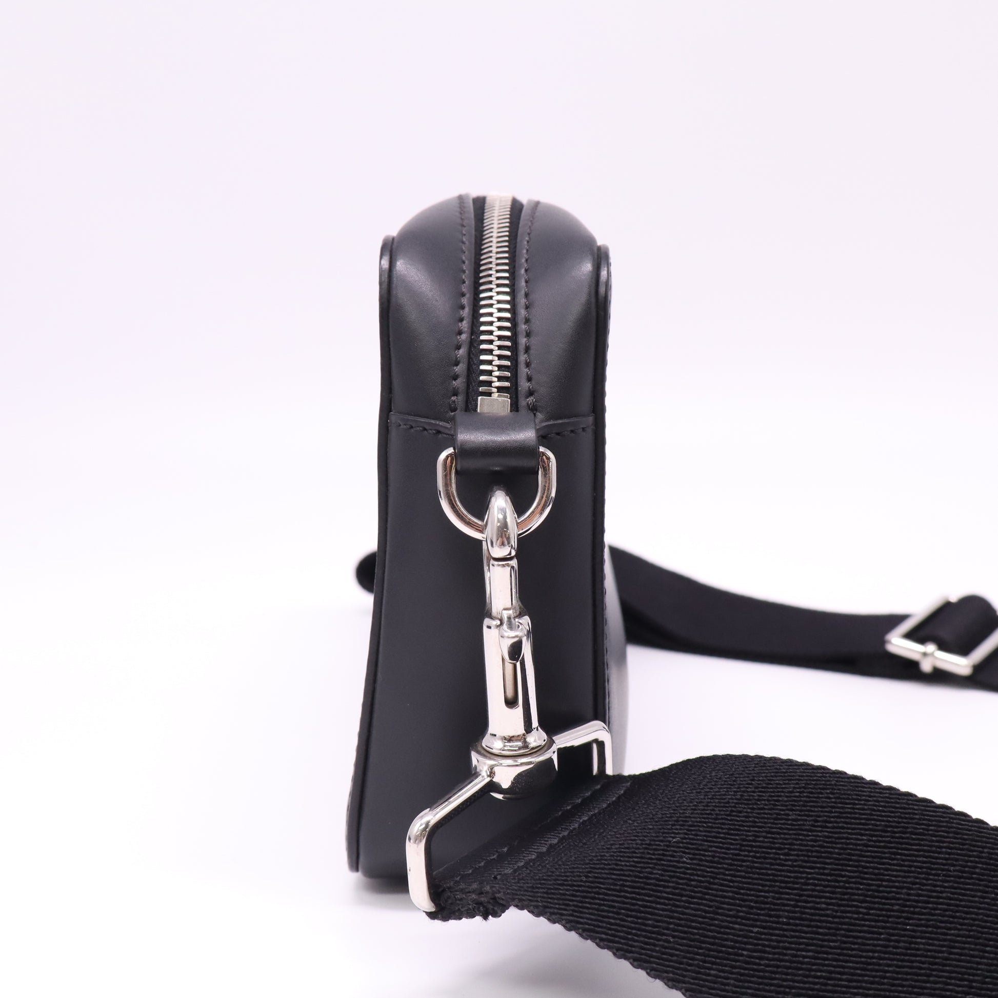 Valentino Garavani VLTN crossbody bag B22806