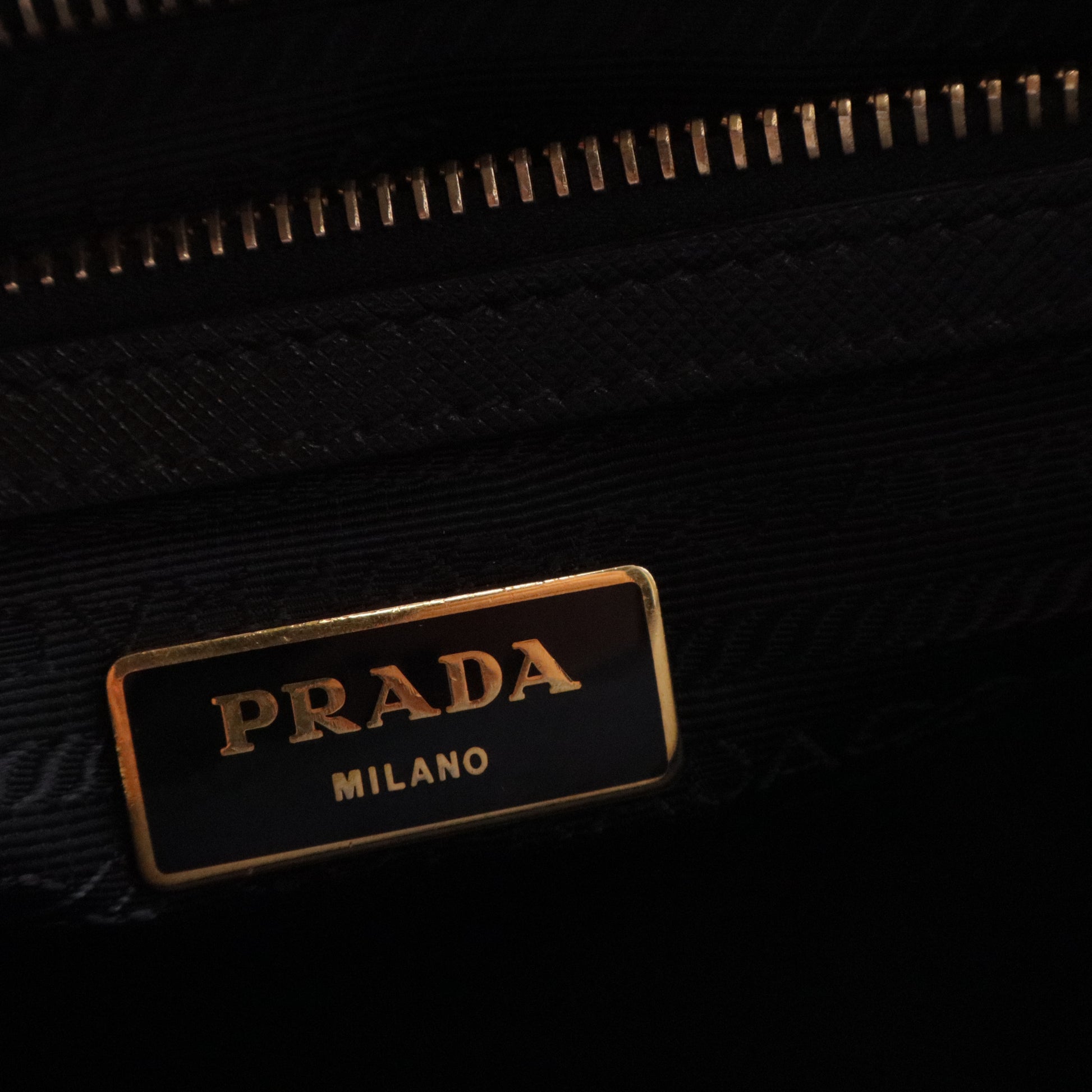 Black Saffiano Lux Galleria Handbag