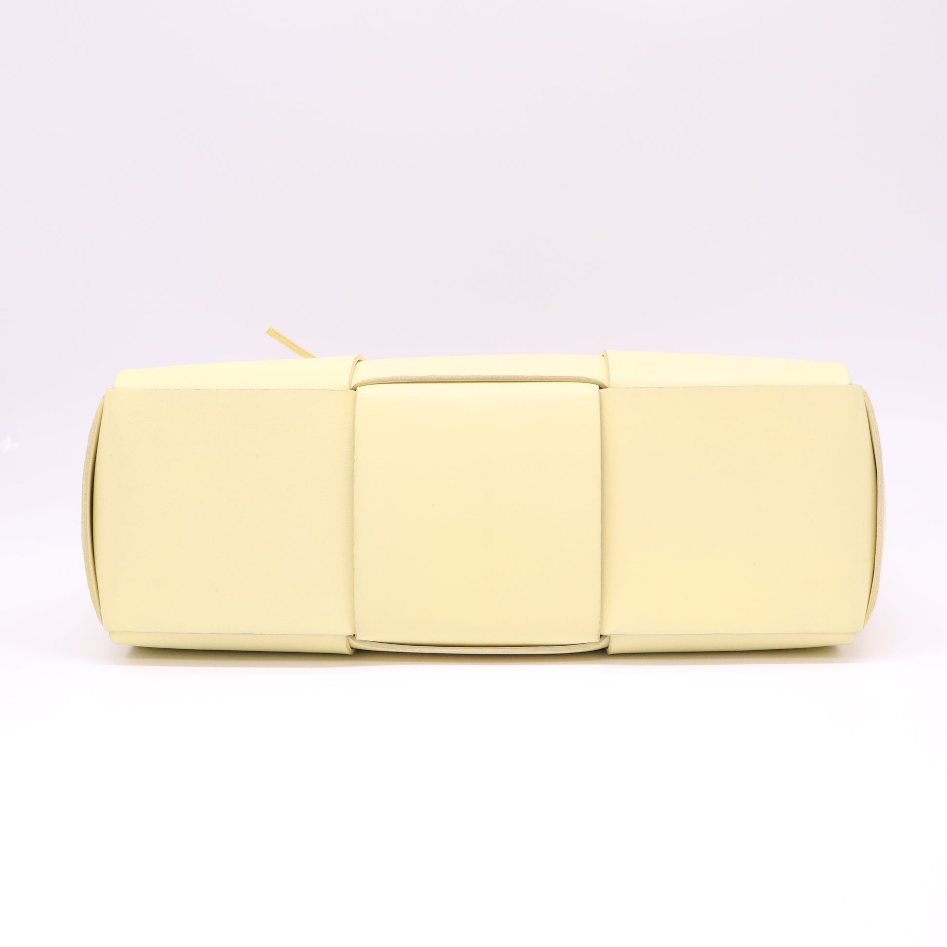 Nappa Maxi Intrecciato Medium Arco Tote Ice Cream B22678