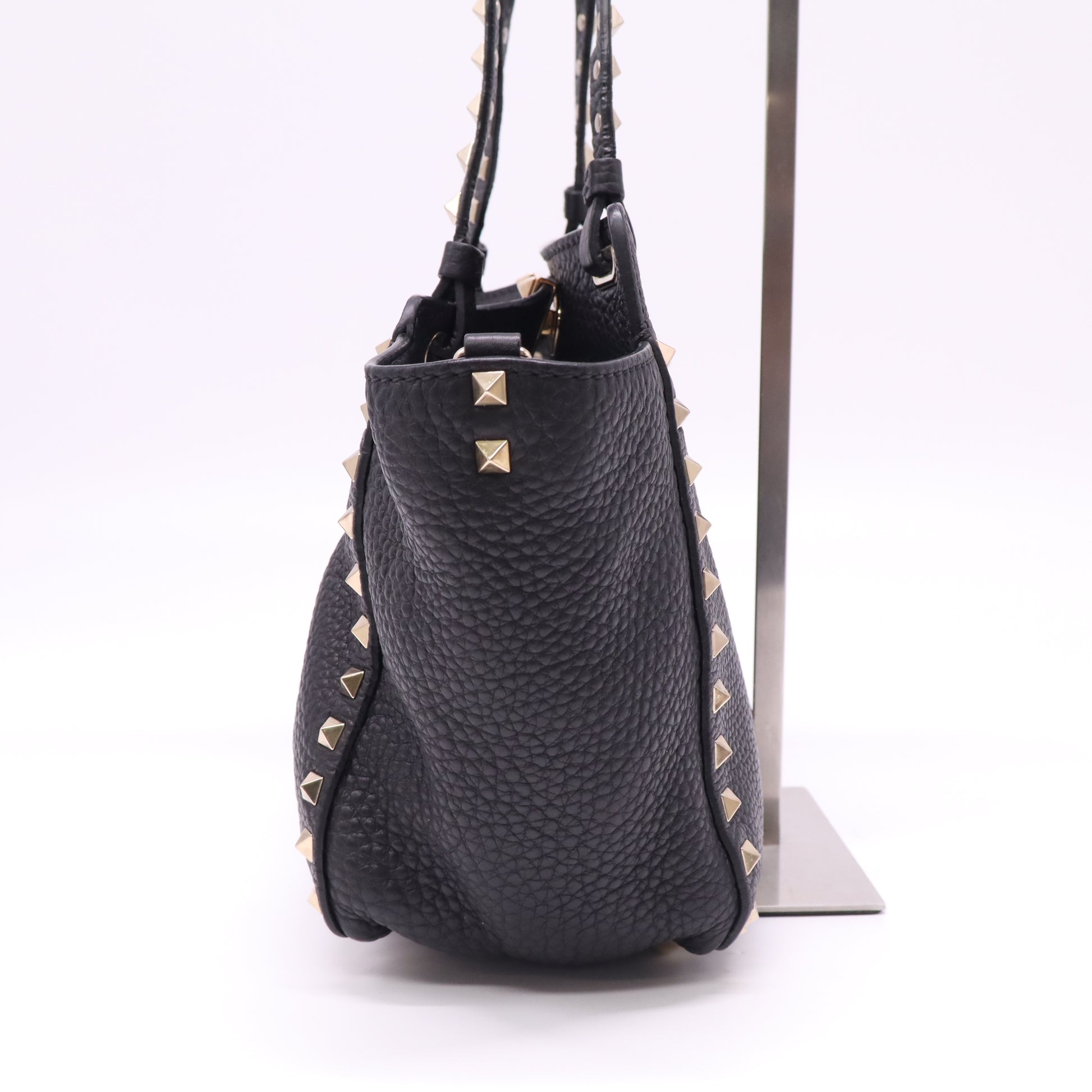 Valentino Garavani Rockstud tote bag B21704
