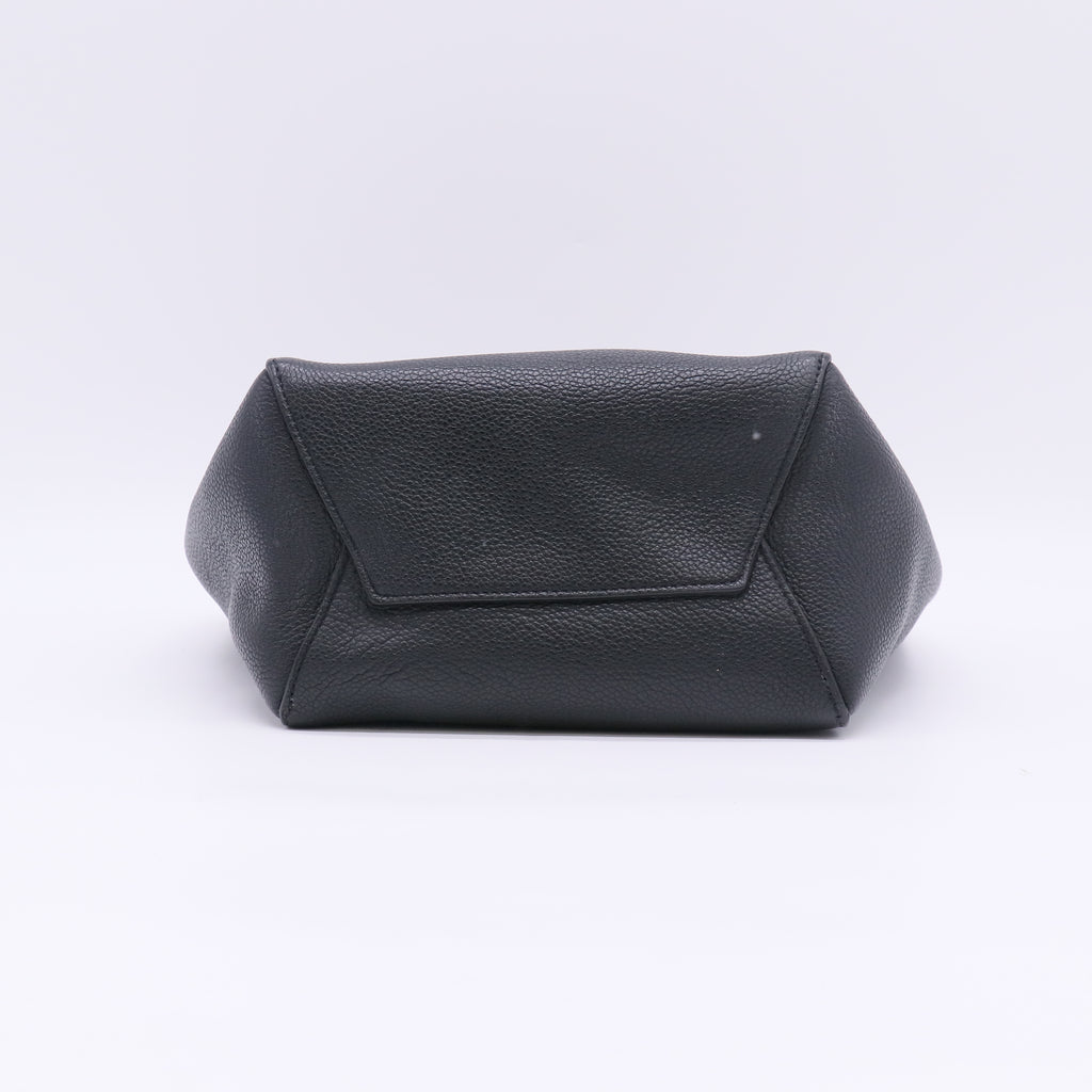 Celine Sangle Bucket Bag B23556