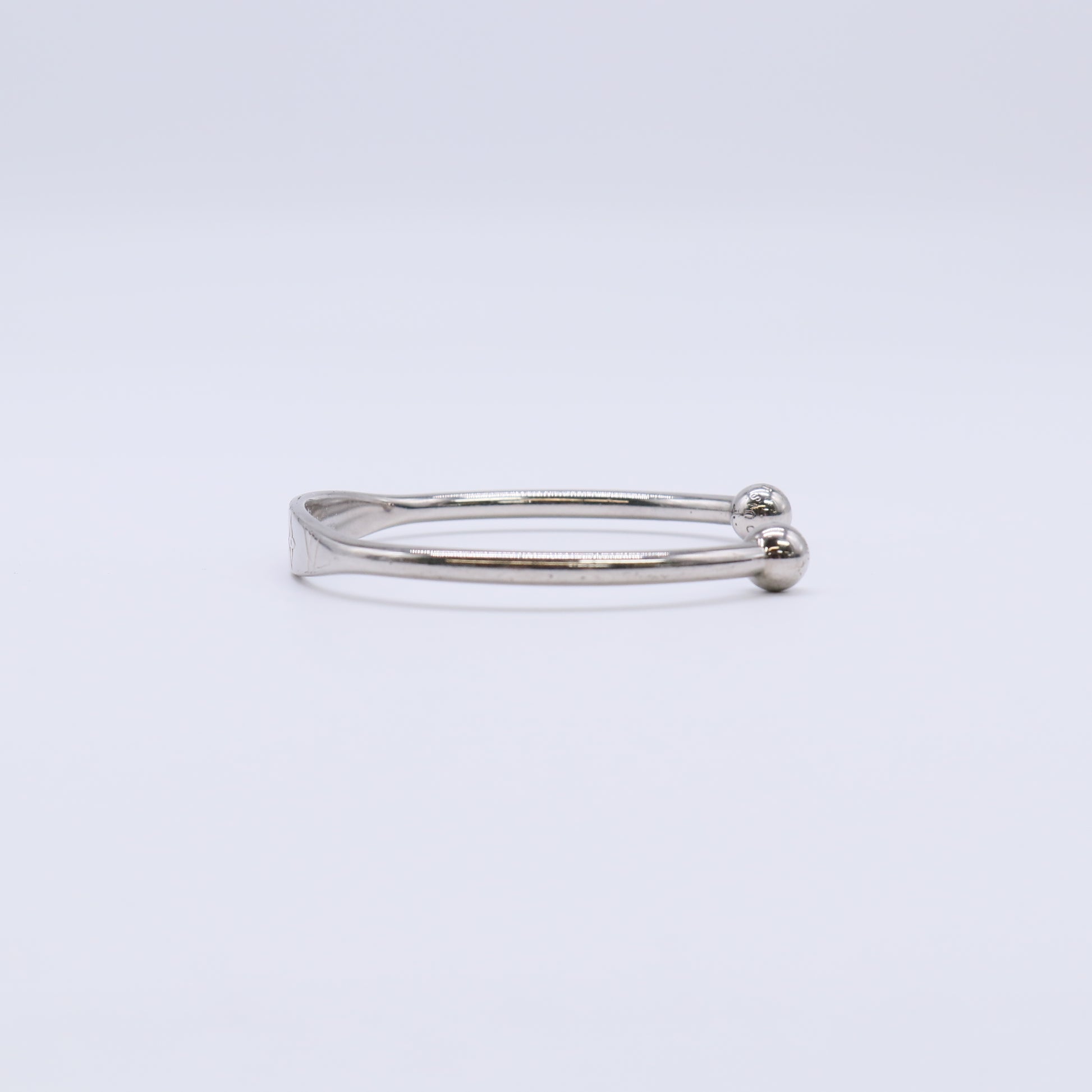 Louis Vuitton Jonc Cuff Bracelet W21791