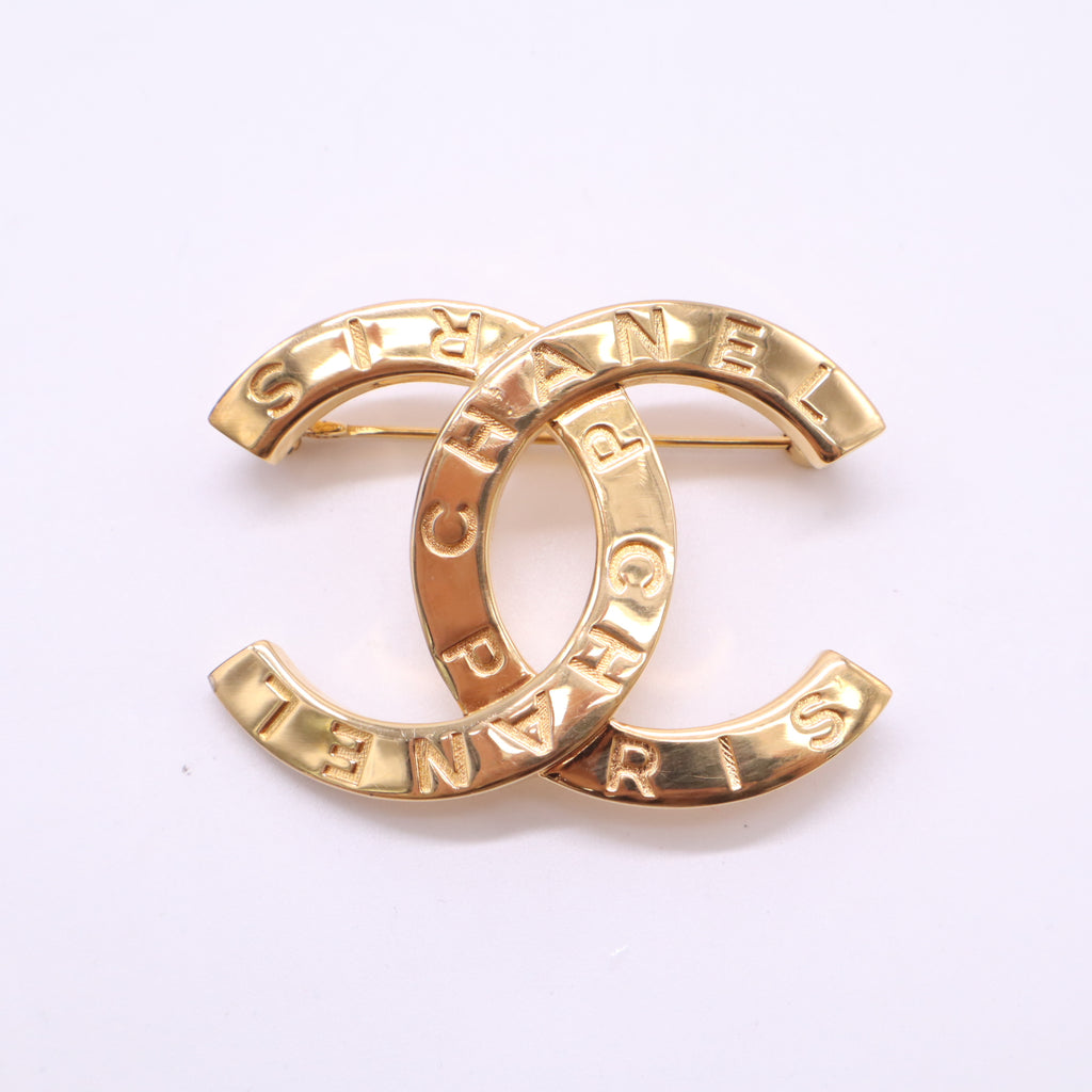 Chanel "Chanel Paris" Interlocking CC Brooch Pin W22788