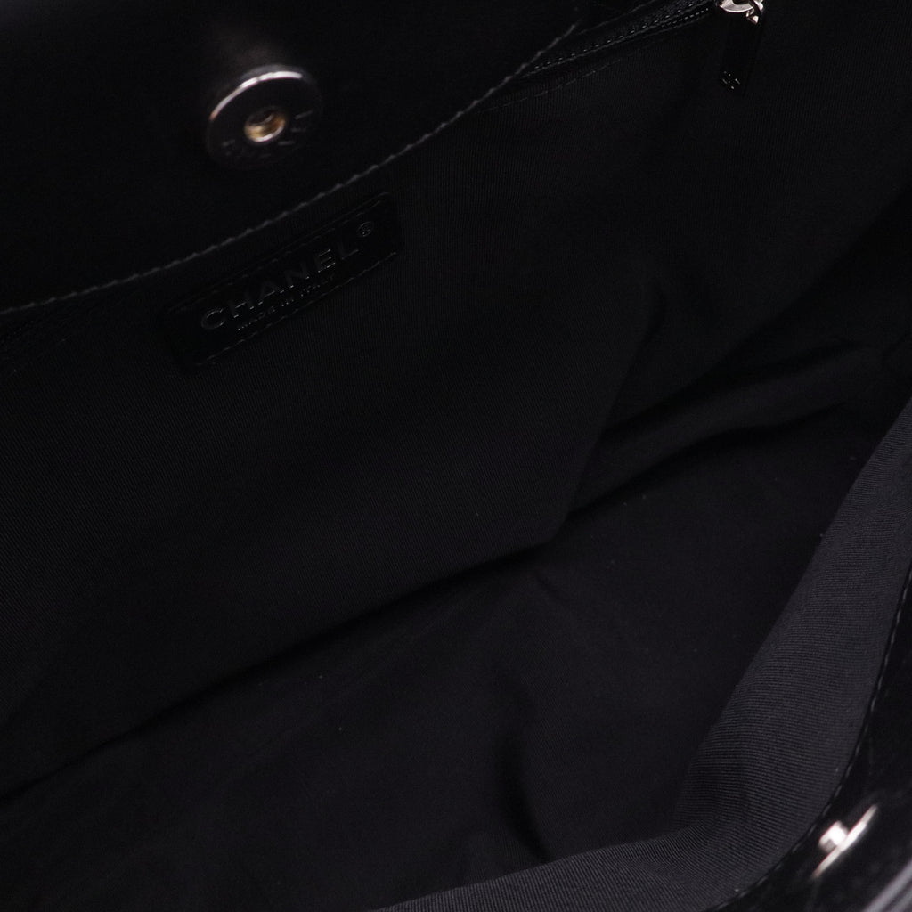 Shopping Tote Quilted Calfskin Medium