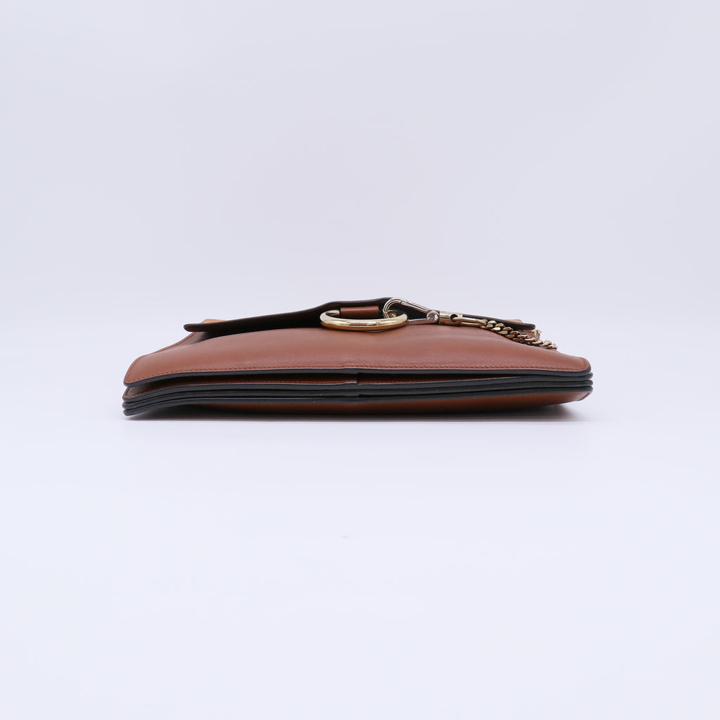 Chloé Leather Crossbody Bag B22042