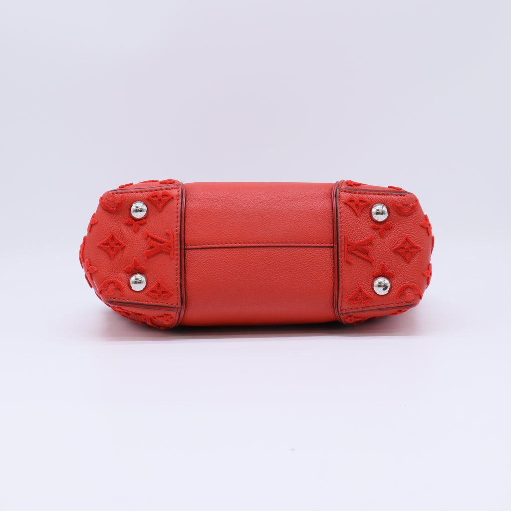 W Tote Veau Cachemire Calfskin BB B22183