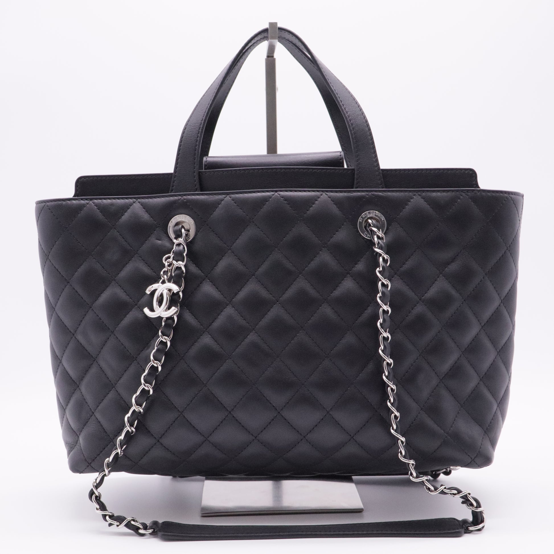 Shopping Tote Quilted Calfskin Medium