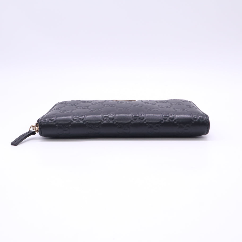 Gucci Guccissima Metal Bar Zip-Around Long Wallet in Black Calfskin Leather W22764