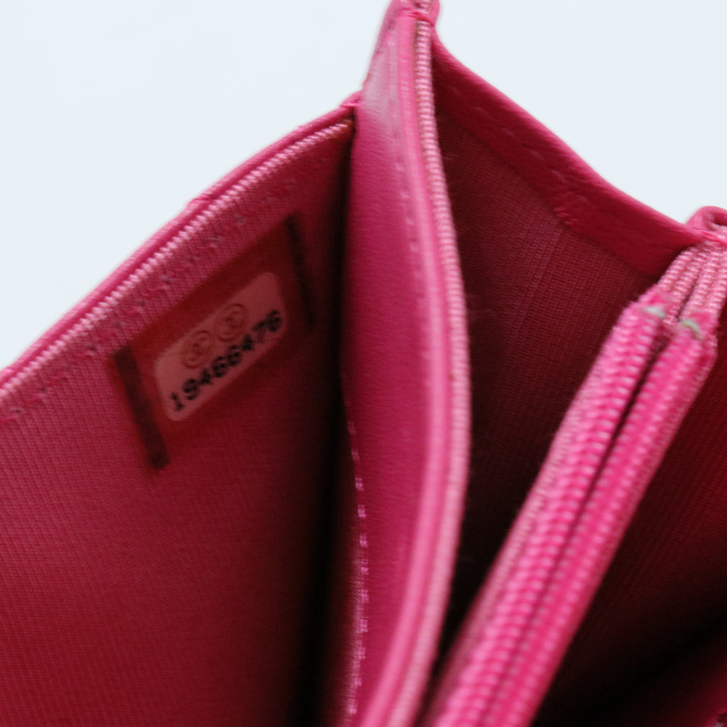 Caviar Quilted Medium Flap Wallet Fuchsia