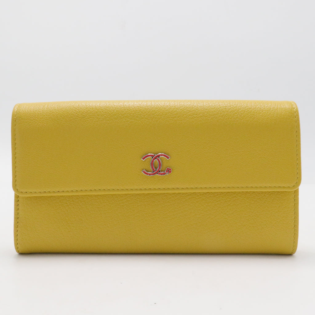 Chanel Long Wallet in Beige Caviar Leather