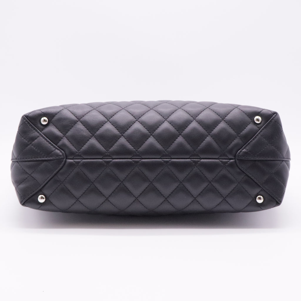Shopping Tote Quilted Calfskin Medium