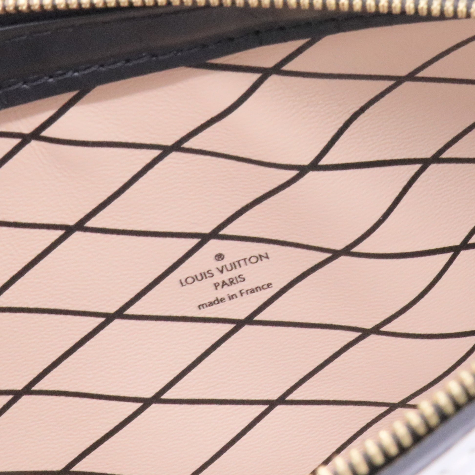 Trunk Clutch Epi Leather White Bag