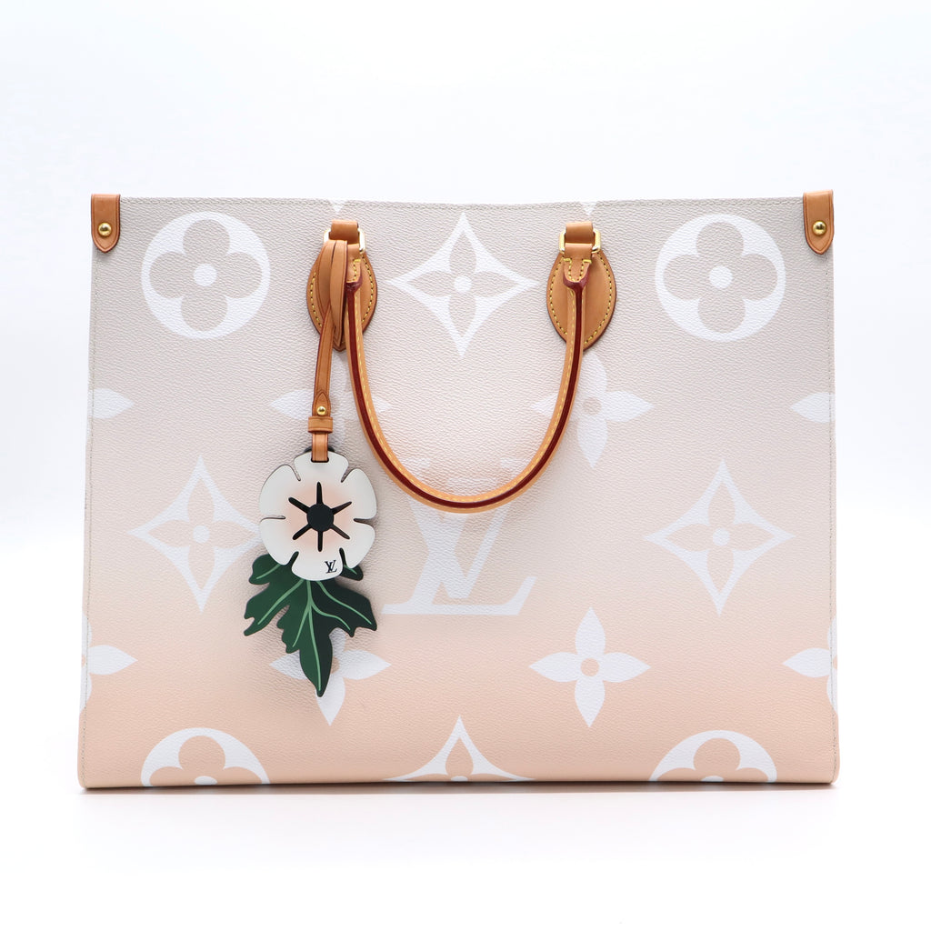 Monogram Giant By The Pool Onthego GM Brume twins