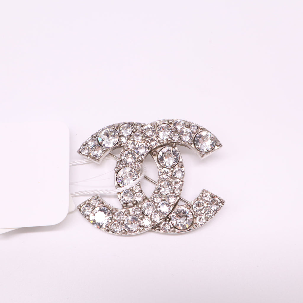 Chanel Crystal CC Brooch Silver Twins LDJ4534