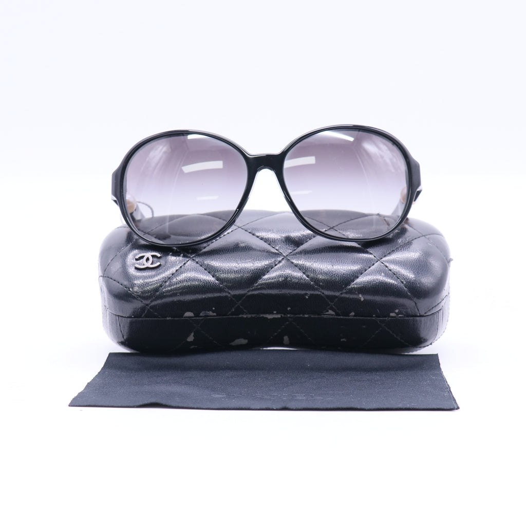 Chanel Black Glitter Acetate Frame Pearl CC Sunglasses Twins LDJ3737