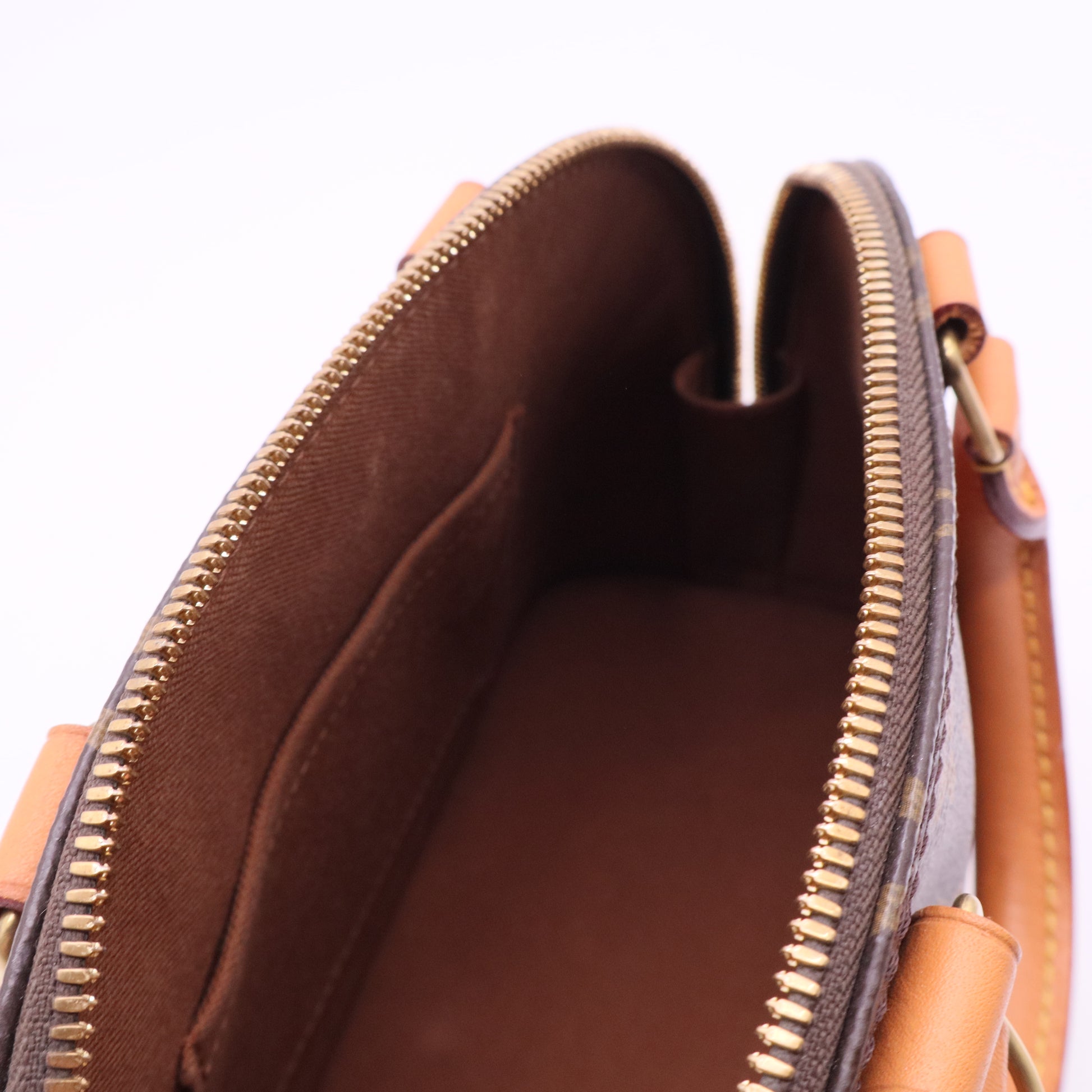 Monogram Alma BB