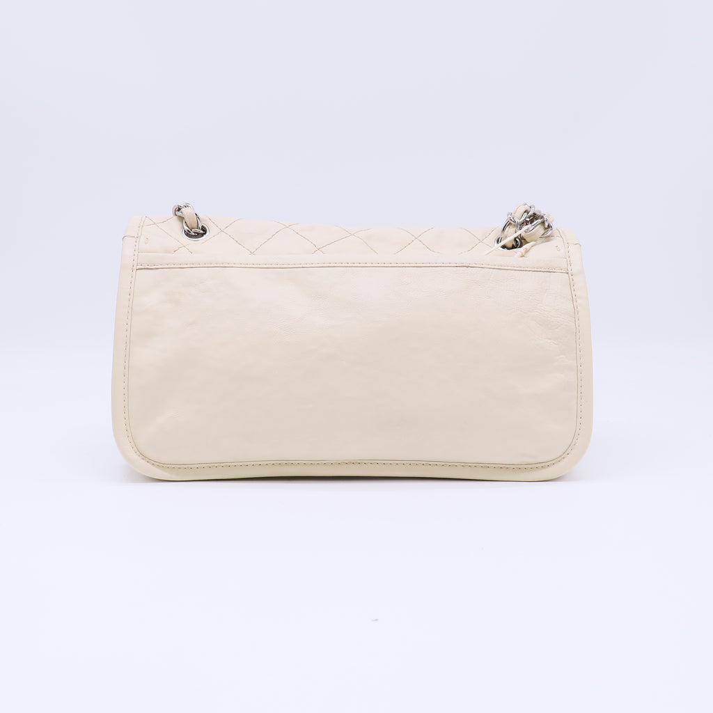 Natural Beauty Split Pocket Flap Bag Quilted Leather Medium B21970
