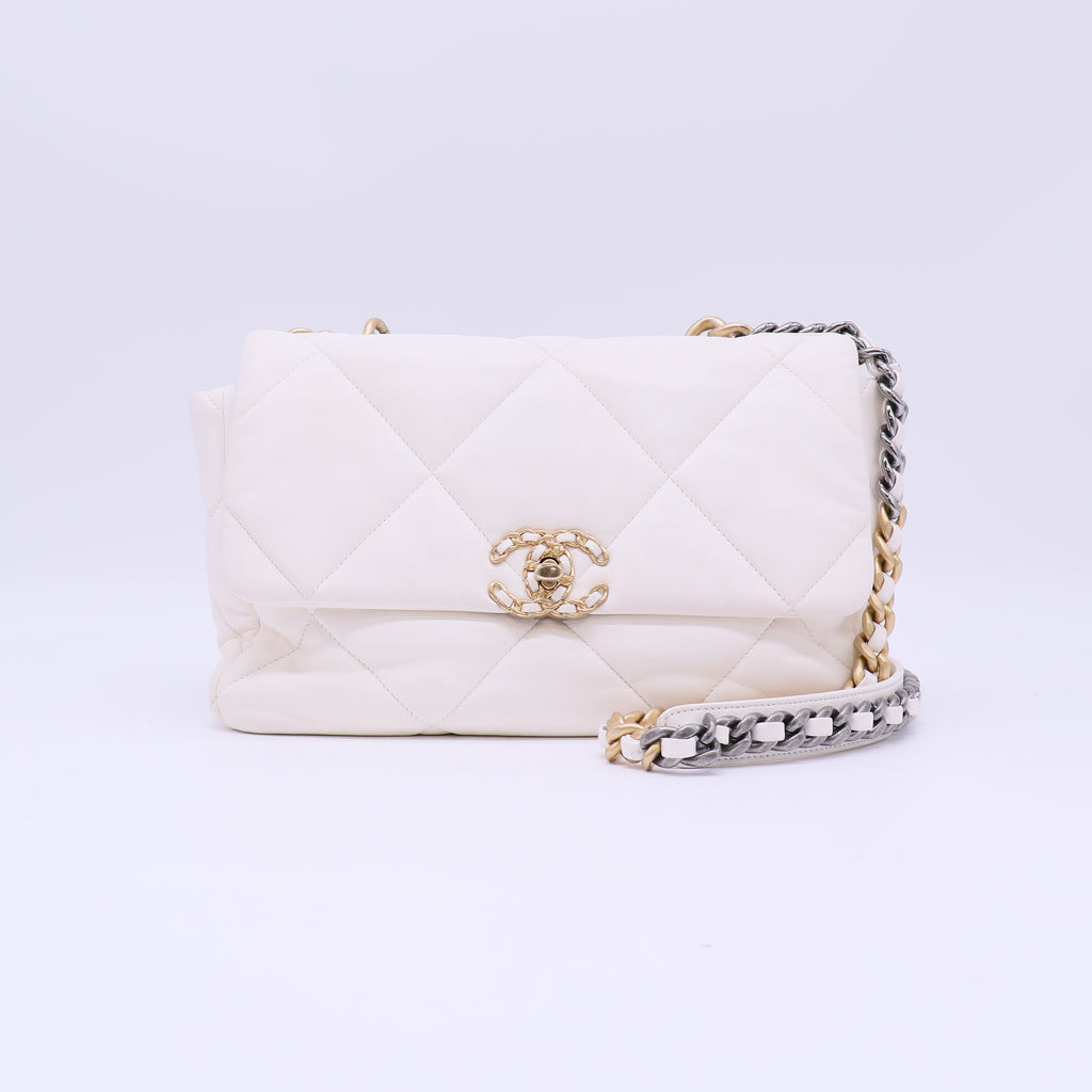 Chanel Large 19 Flap Bag B22378