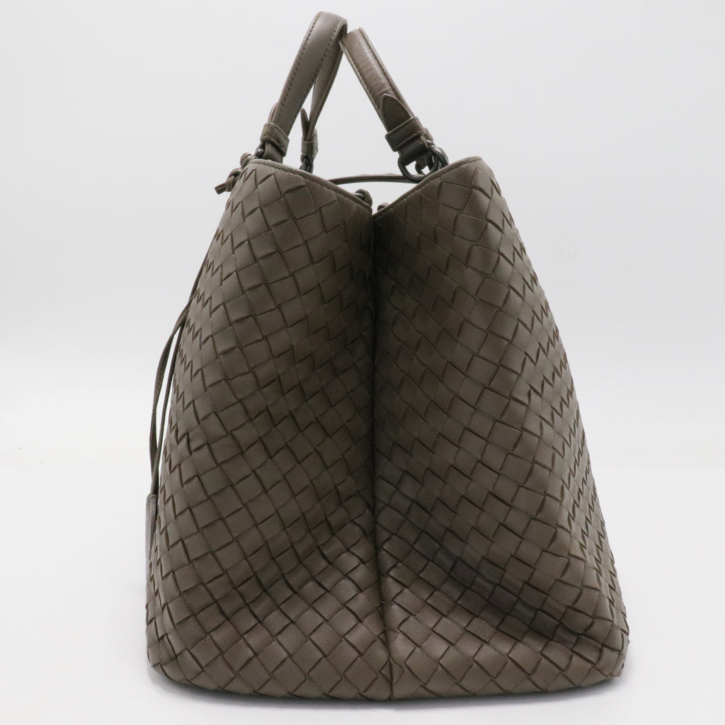 Nappa Intrecciato Medium Roma Bag