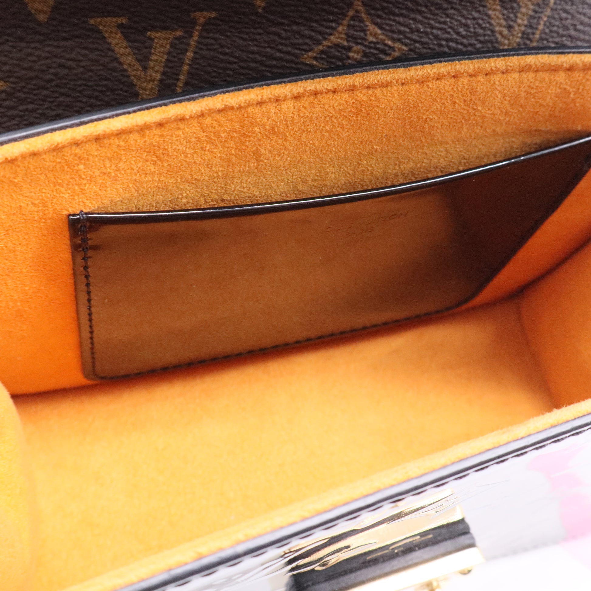 Louis Vuitton Monogram Wynwood J2412 TWINS
