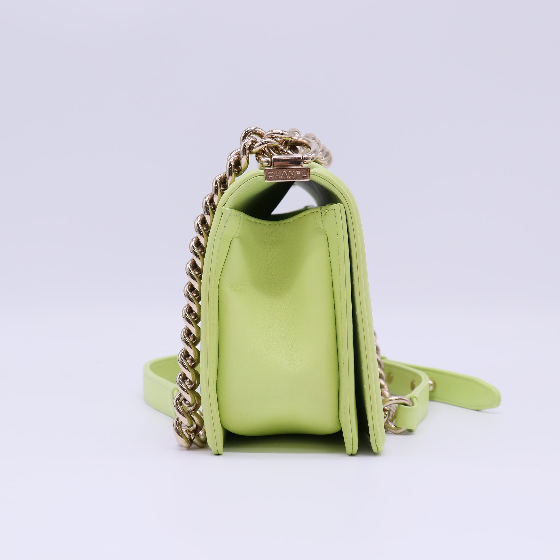 Chanel Chevron Quilted Medium Boy Flap Bag B22239