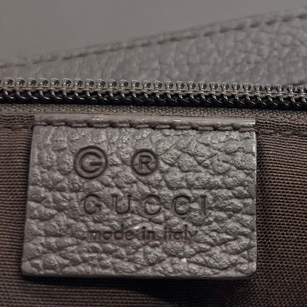 GG Canvas Messenger Bag