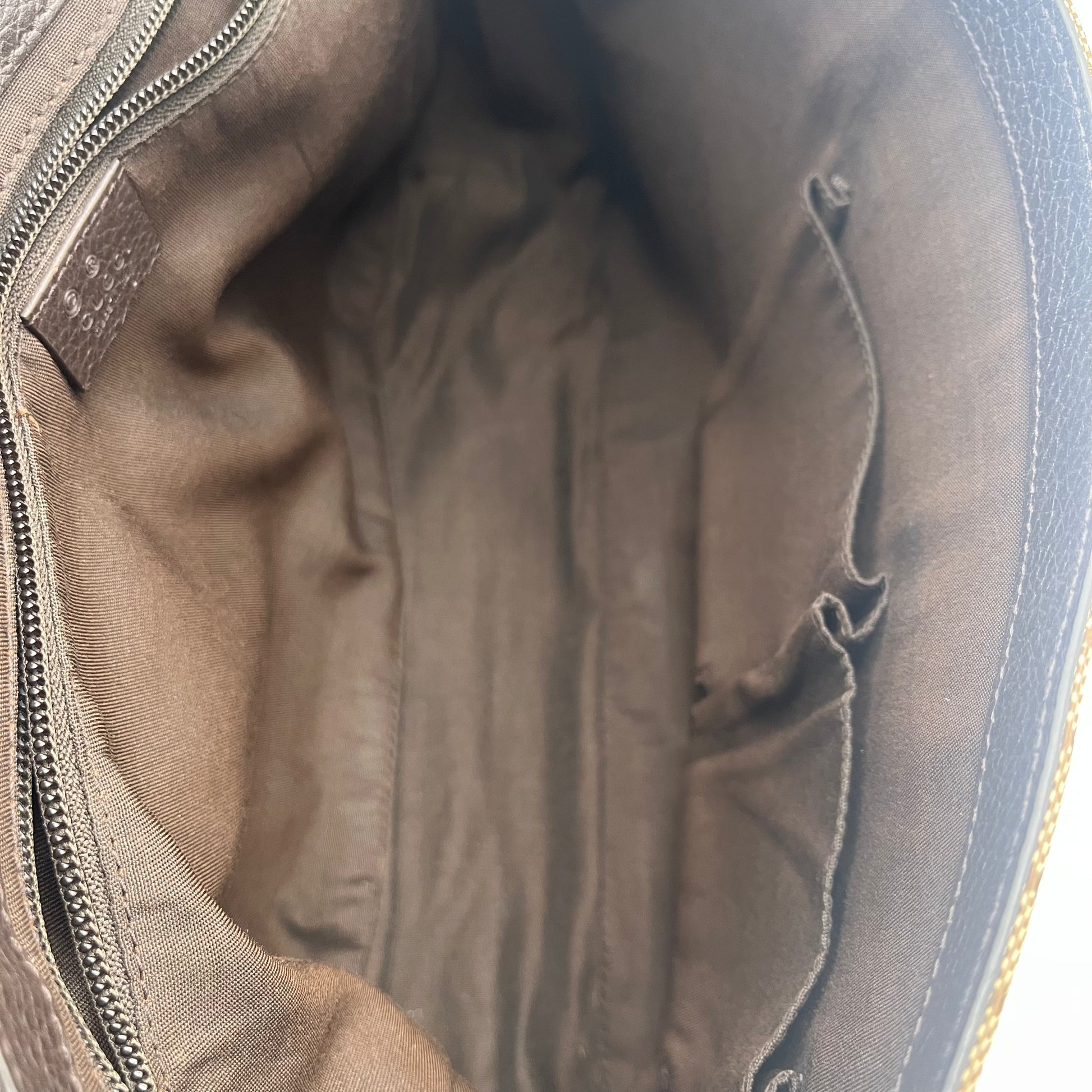 GG Canvas Messenger Bag
