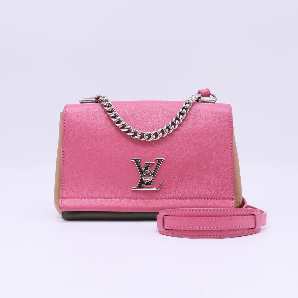 Lockme II Handbag Leather BB B22133