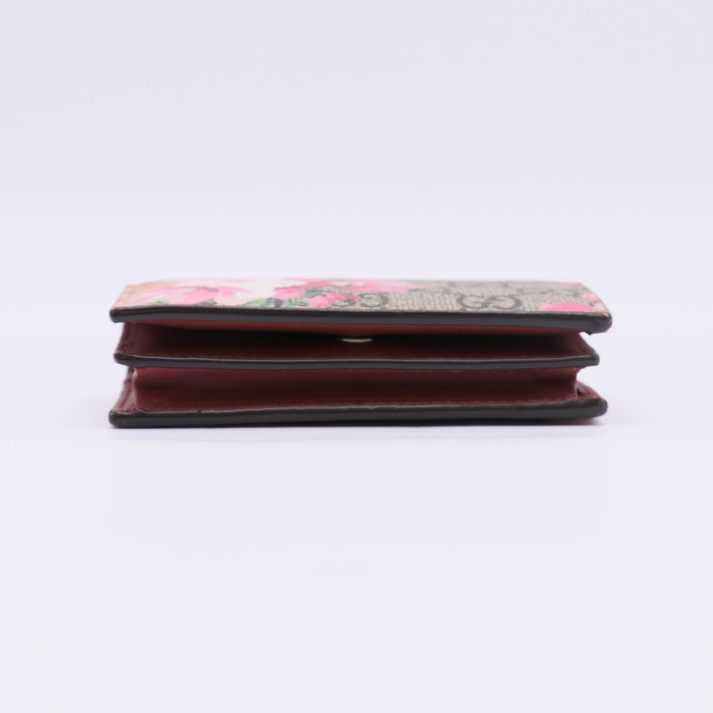 Gucci GG Supreme Blooms Card Case Wallet W22841