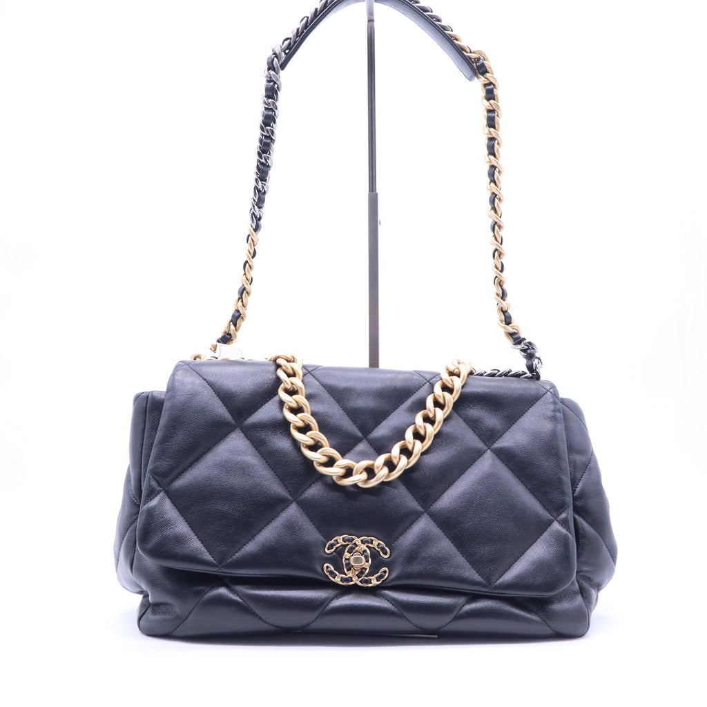 Chanel Goatskin Quilted Maxi Chanel 19 Flap Black Color Bag Twins B21553