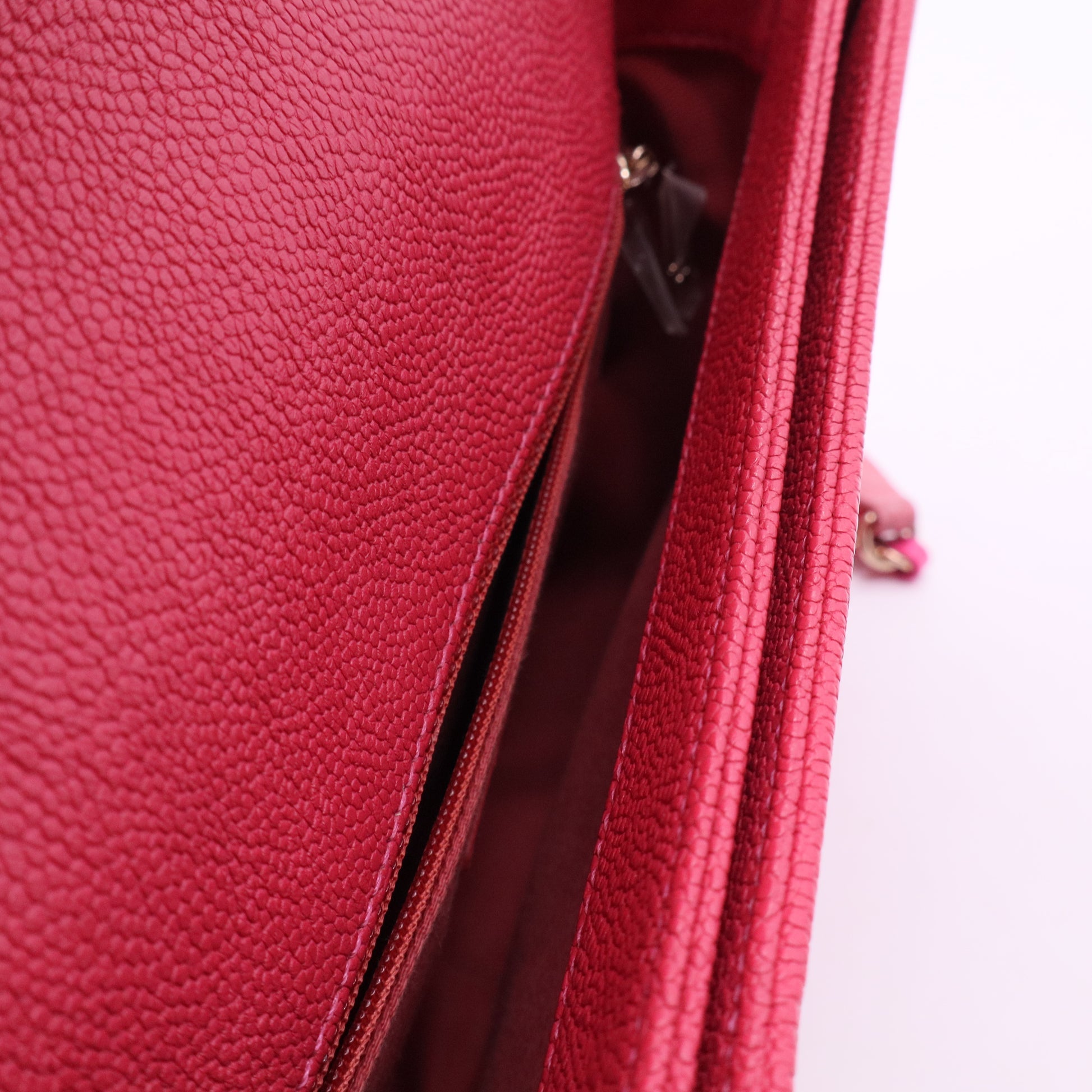 2018 Thread Around Flap Bag Quilted Caviar Medium Twins