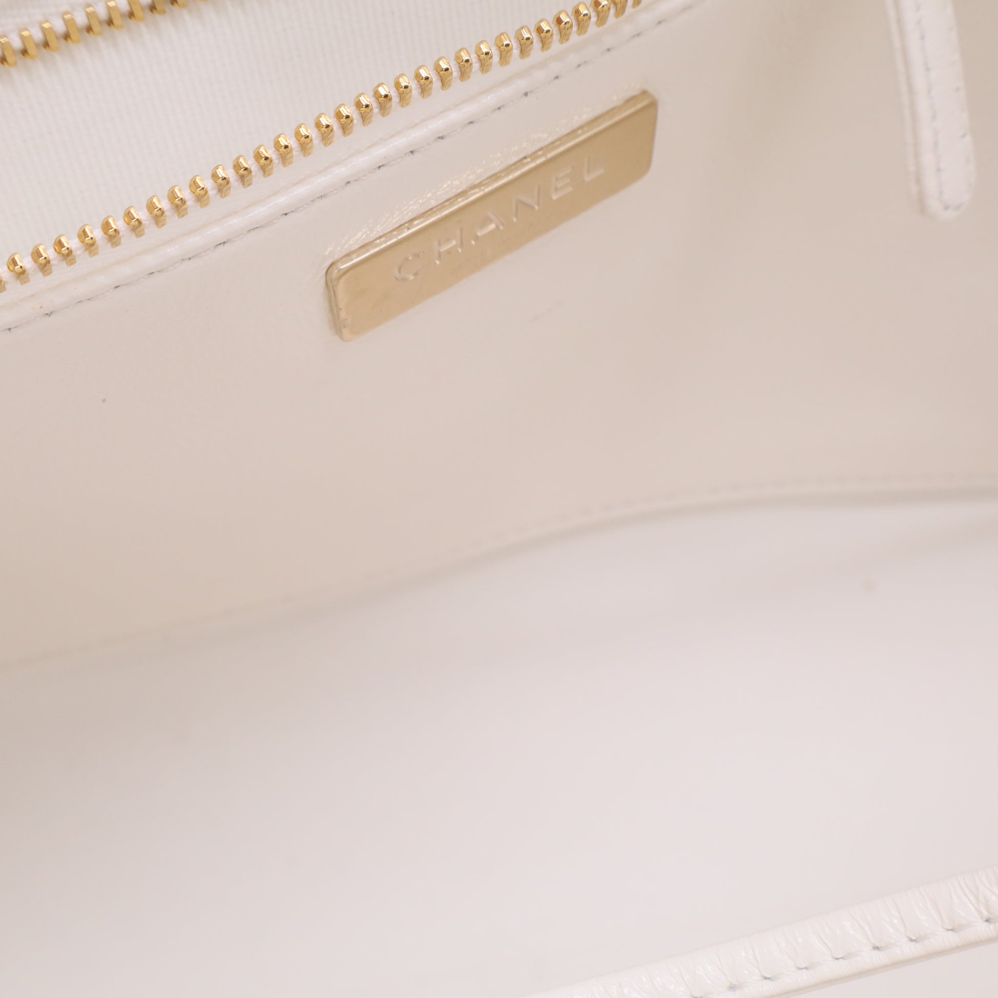 Chanel Shiny Lambskin Quilted Small 31 Shopping Bag White twins LDJ3223