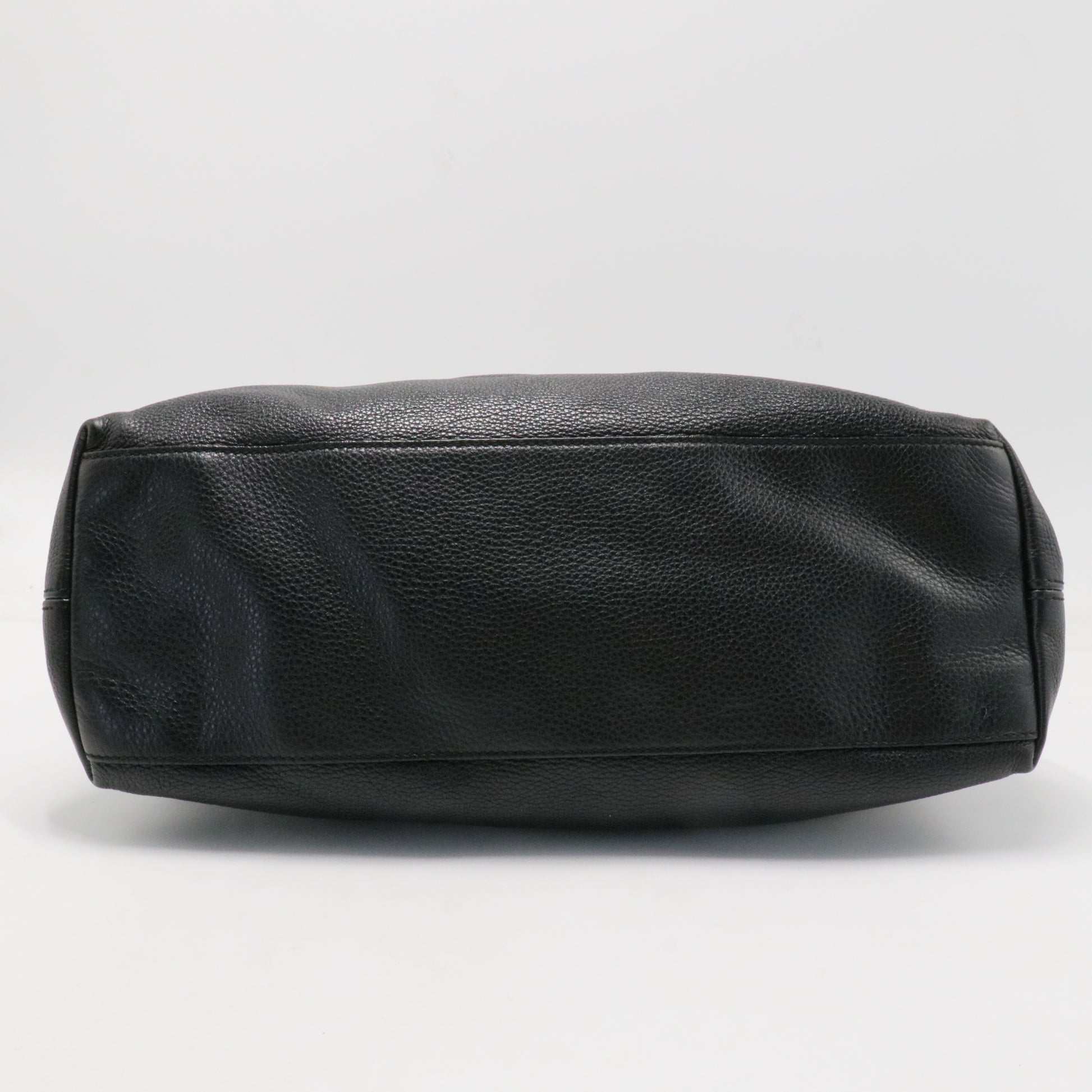 Soho Chain Strap Shoulder Bag Leather Medium