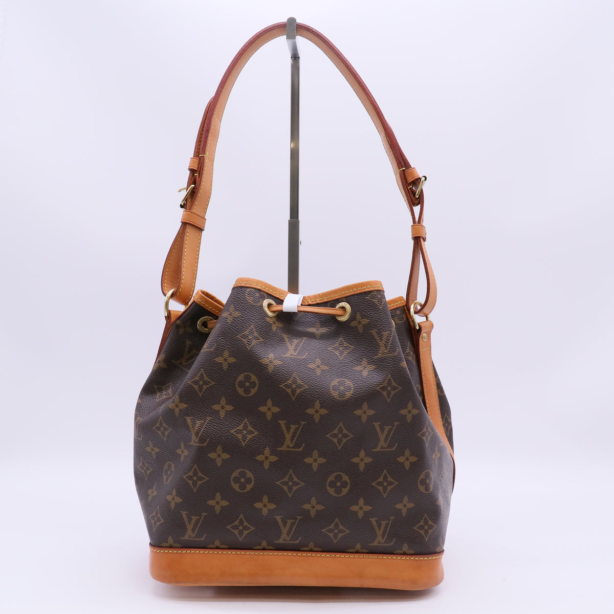 Louis Vuitton Monogram Petit Noé Bucket Bag B24091