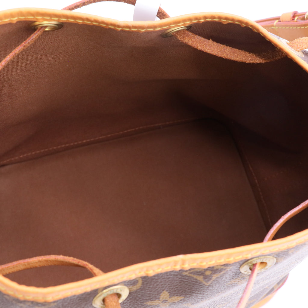 Louis Vuitton Monogram Petit Noé Bucket Bag B24091