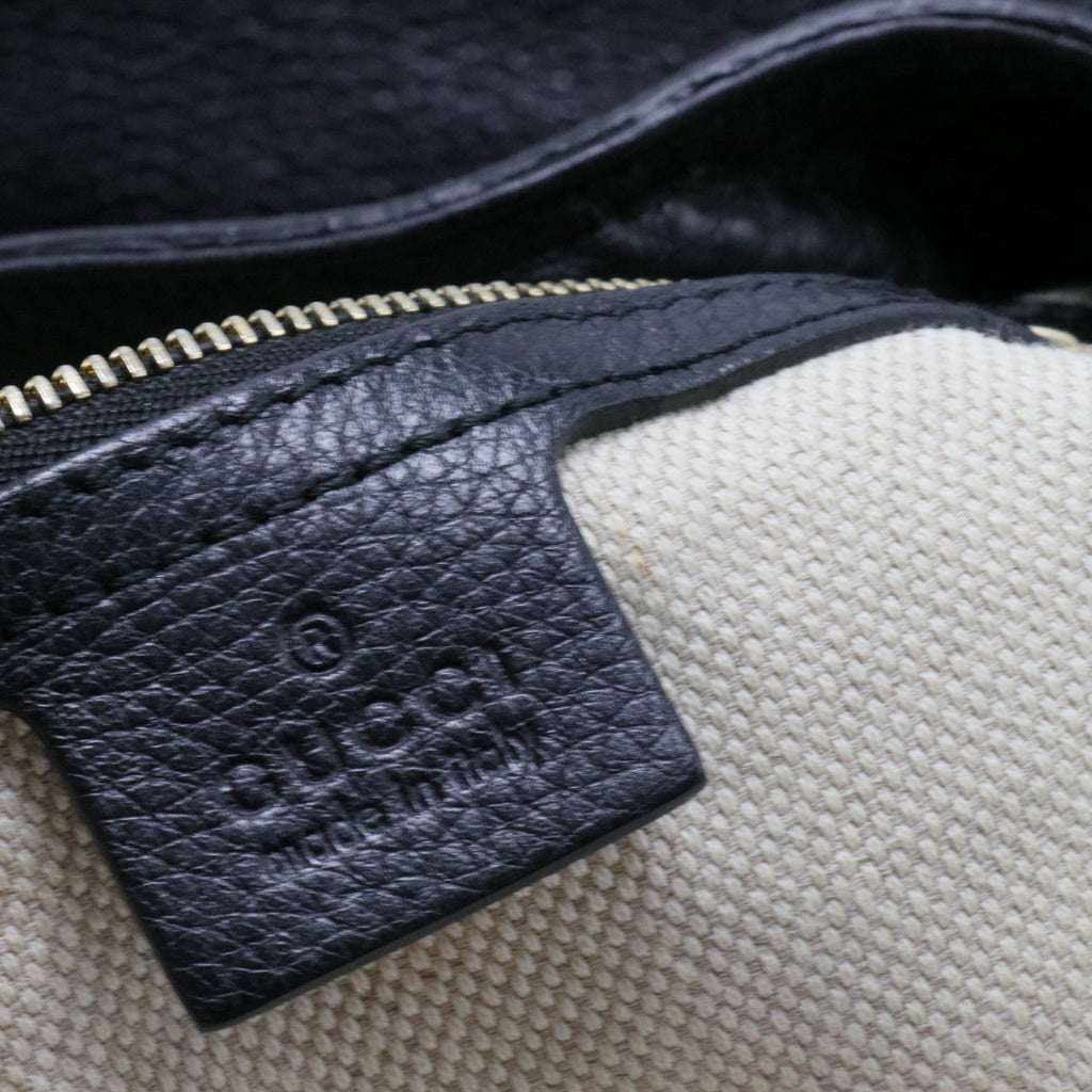 Soho Chain Strap Shoulder Bag Leather Medium