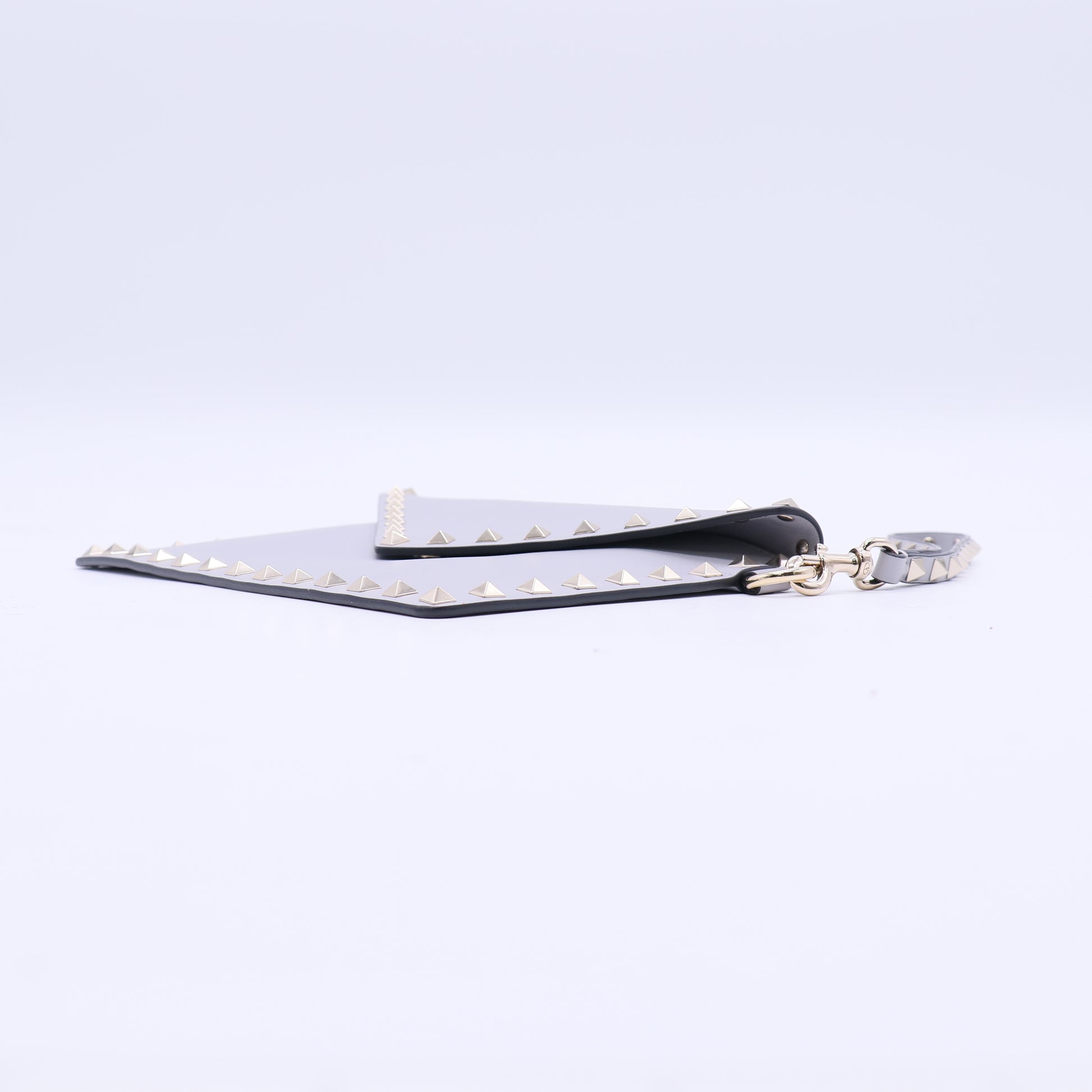 Rockstud Envelope Clutch Leather Small  W20926