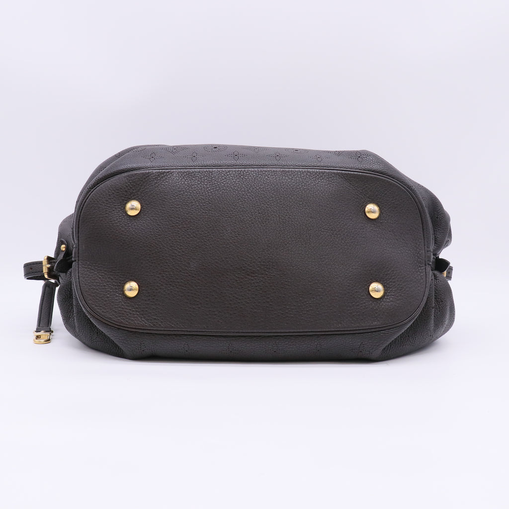 Louis Vuitton Monogram Mahina L Hobo Bag B23506