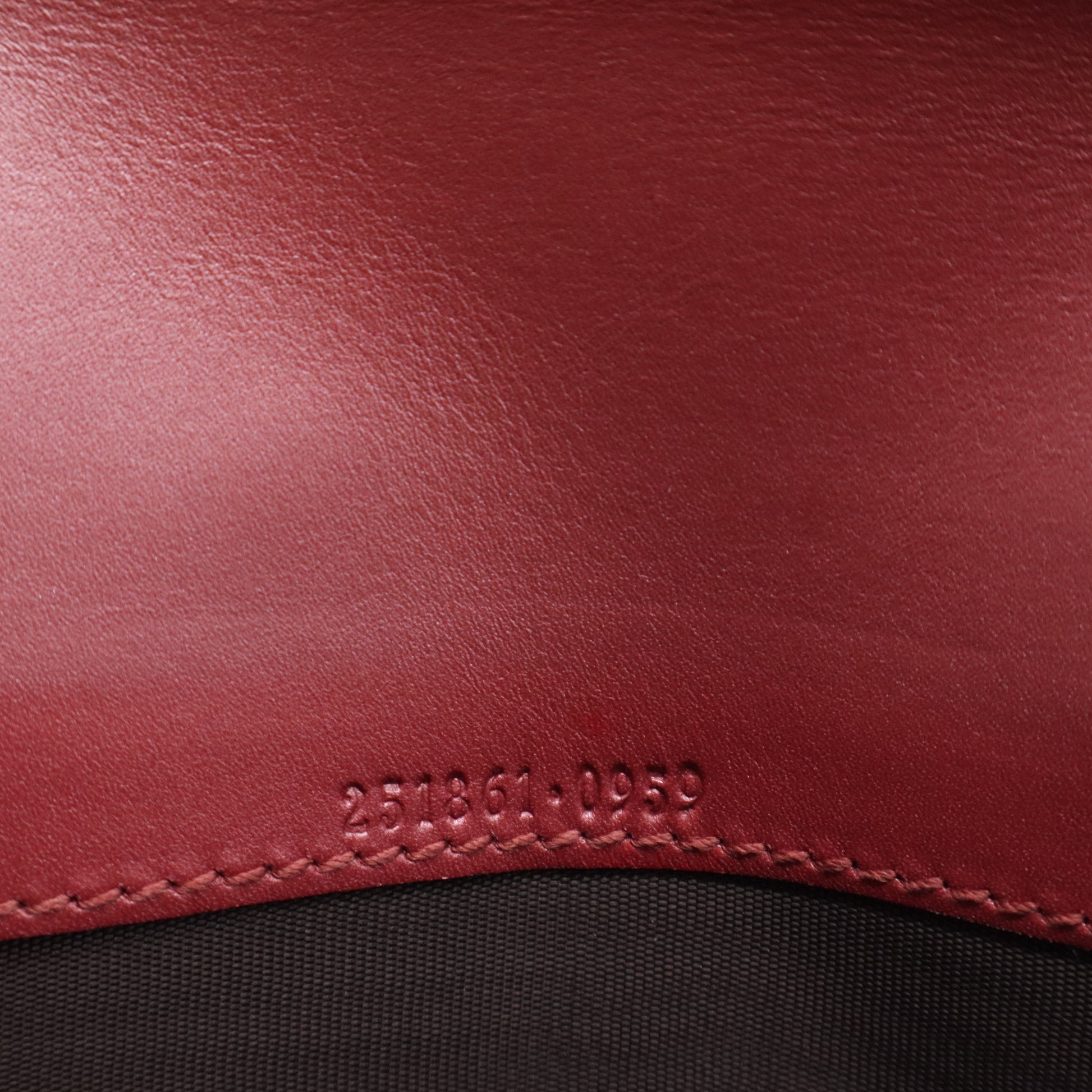 Lovely Heart GG Signature Continental Wallet