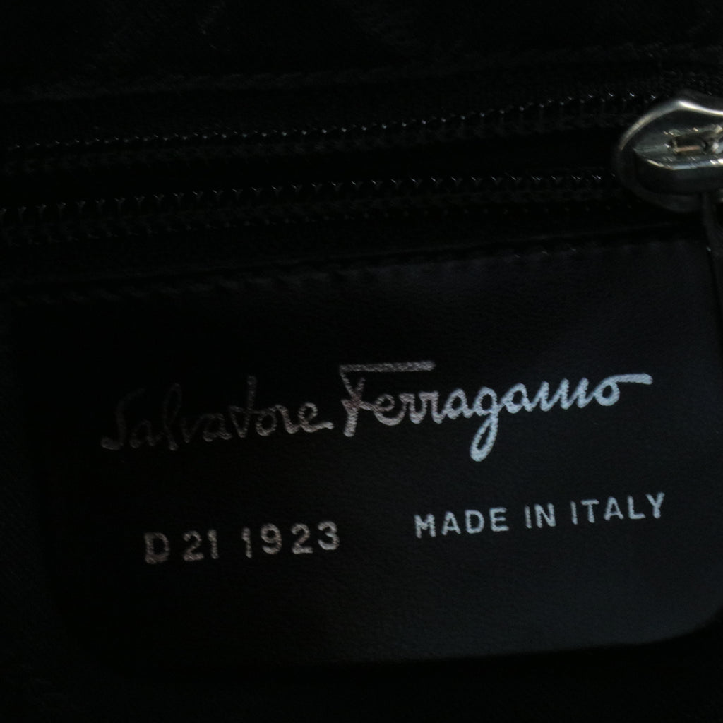 Silver Fittings One Shoulder Bag