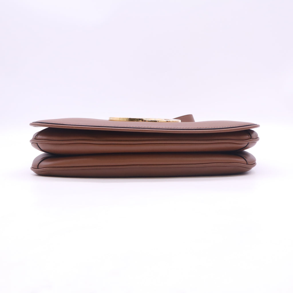 Gucci Blondie Medium Shoulder Bag B24135