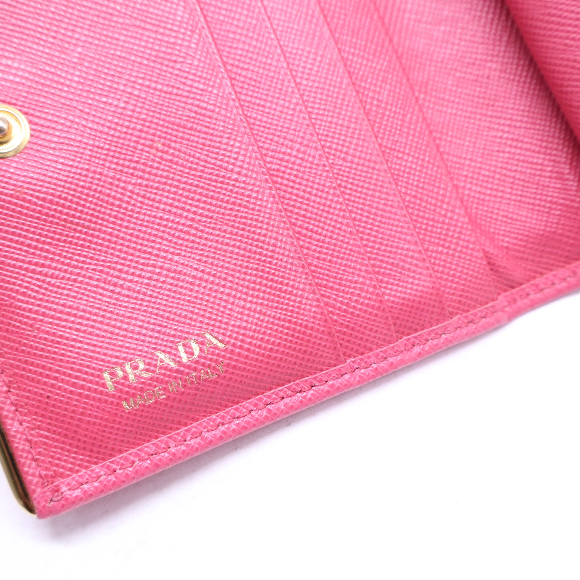Women's Pink Leather Short Wallet W20953