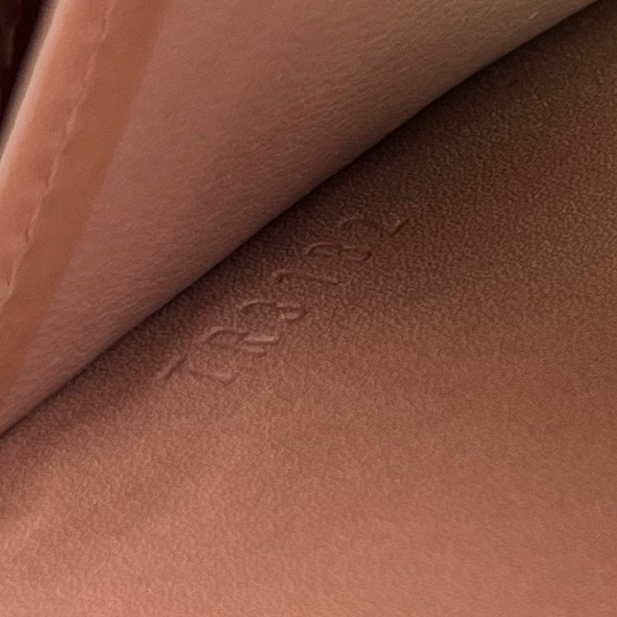 Brown Vernis Sarah Wallet Beige twins