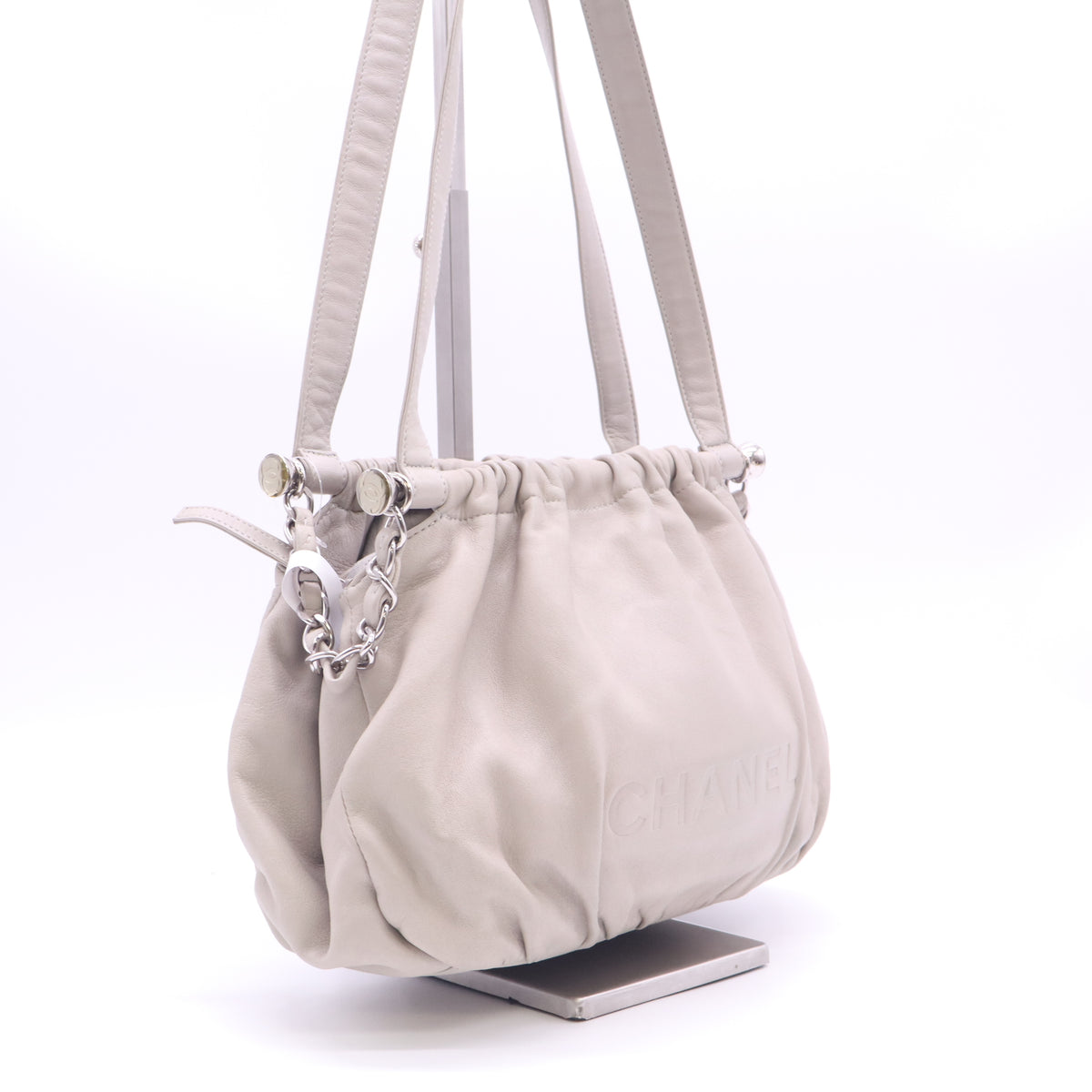 Chanel lambskin shoulder bag beige B24314